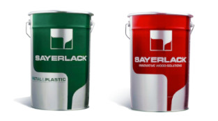 Ett lacksystem till trä, metall och plast
